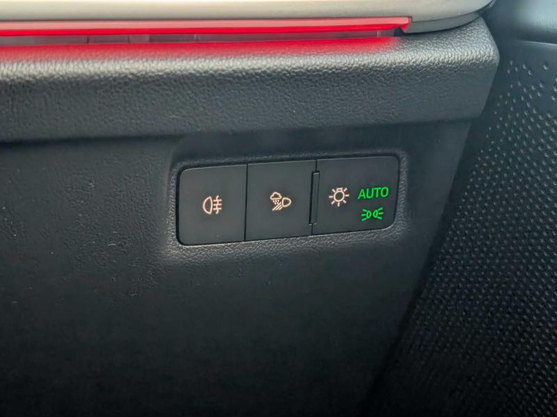 Used Skoda Enyaq 2025 for sale - 77145309: Photo 30