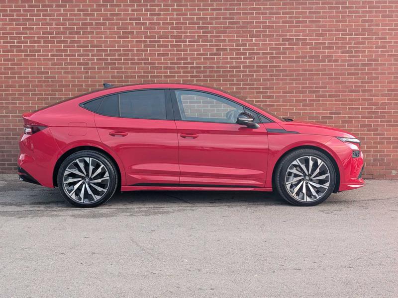 Used Skoda Enyaq 2025 for sale - 77145309: Photo 4