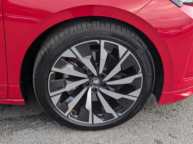 Used Skoda Enyaq 2025 for sale - 77145309: Photo 5