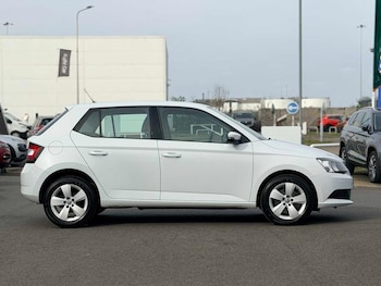 Used Skoda Fabia 2015 for sale - 77884460: Photo