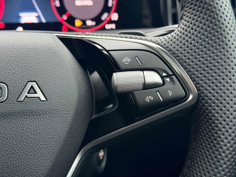 Used Skoda Superb 2025 for sale - 76782400: Photo 34