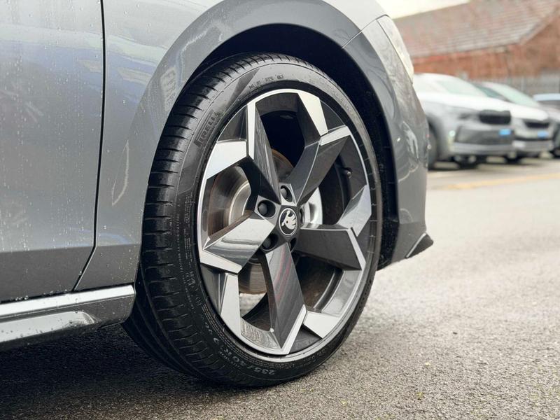 Used Skoda Superb 2025 for sale - 76782400: Photo 5