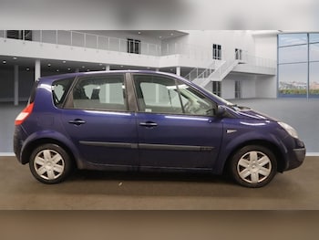 Used Renault Megane 2005 for sale - 77562605: Photo