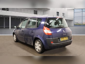 Used Renault Megane 2005 for sale - 77562605: Photo