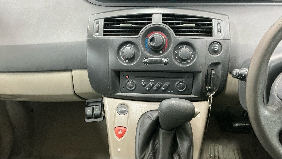 Used Renault Megane 2005 for sale - 77562605: Photo 4