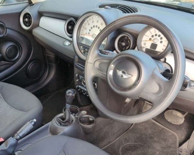 Used MINI Hatch 2010 for sale - 77359319: Photo 6