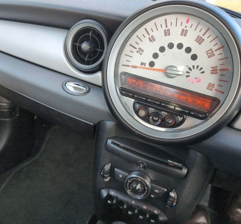 Used MINI Hatch 2010 for sale - 77359319: Photo 9