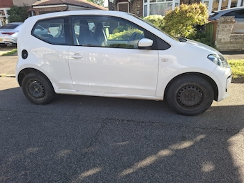 Used Volkswagen up! 2014 for sale - 78324475: Photo