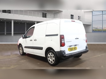 Used Peugeot Partner 2016 for sale - 77681896: Photo