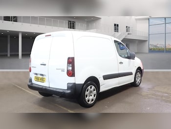 Used Peugeot Partner 2016 for sale - 77681896: Photo