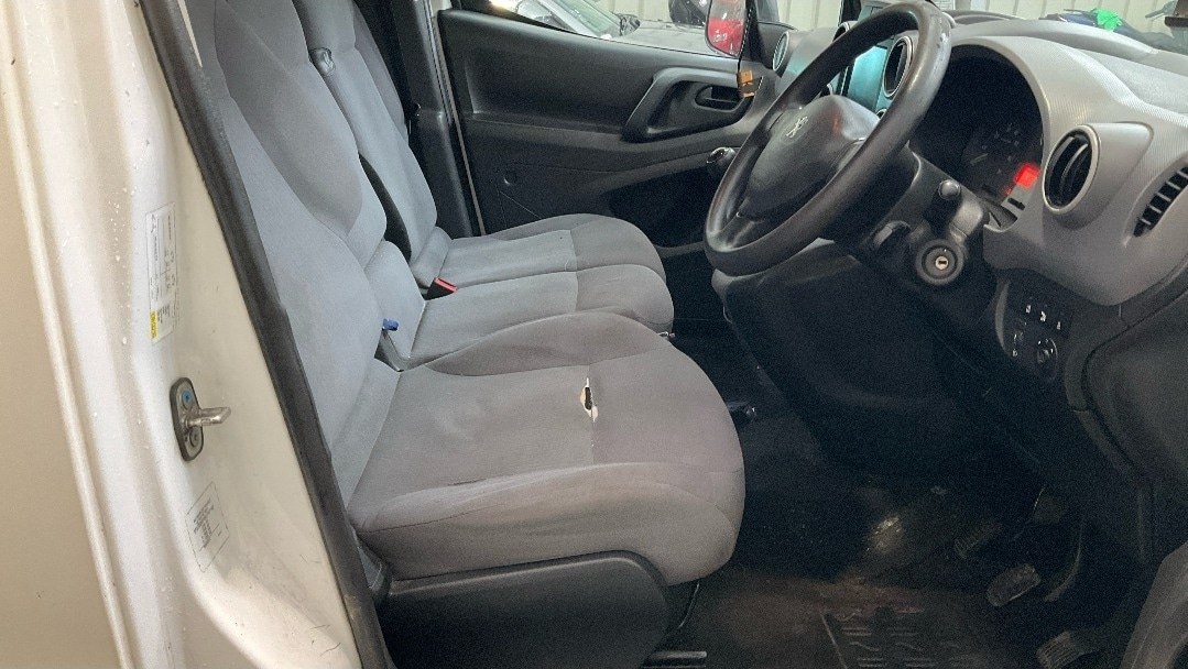 Used Peugeot Partner 2016 for sale - 77681896: Photo 8