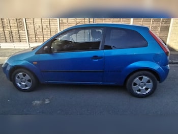 Used Ford Fiesta 2005 for sale - 77207238: Photo