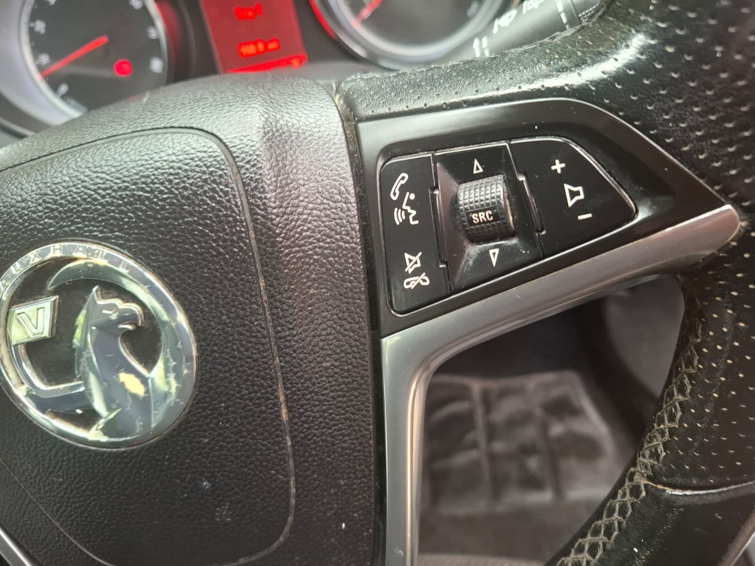 Used Vauxhall Astra 2011 for sale - 76268799: Photo 17