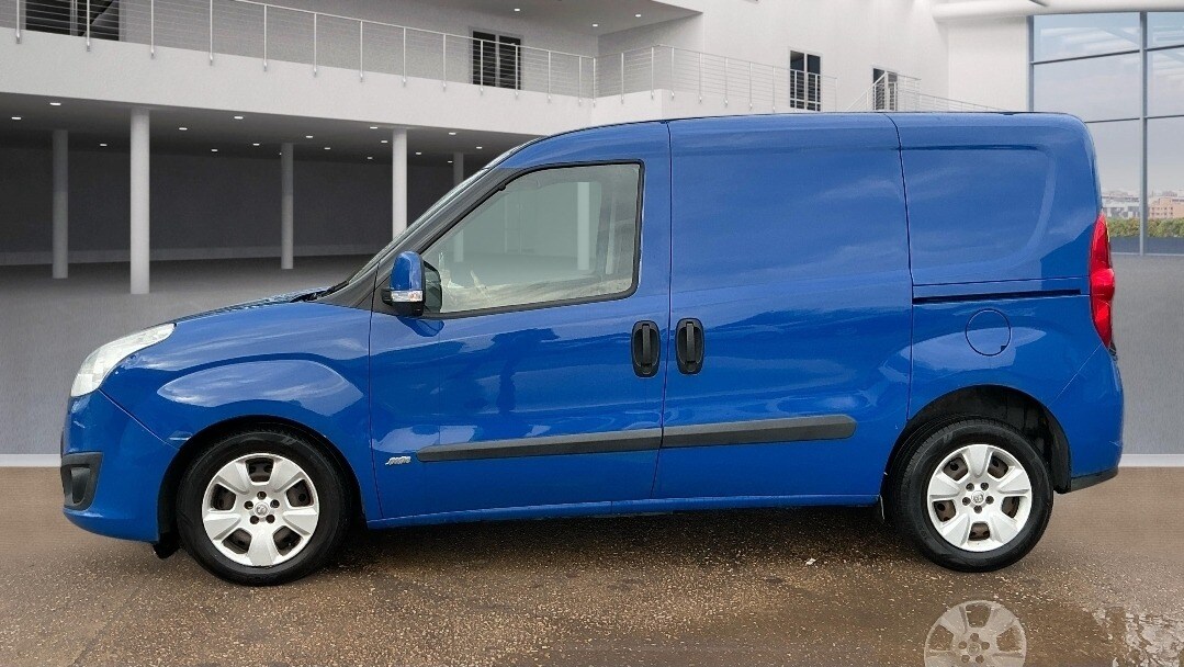 Used Vauxhall Combo 2017 for sale - 77679704: Photo 6