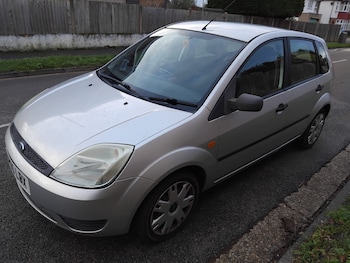 Used Ford Fiesta 2005 for sale - 77610138: Photo