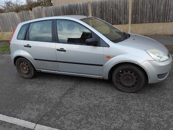 Used Ford Fiesta 2005 for sale - 77610138: Photo