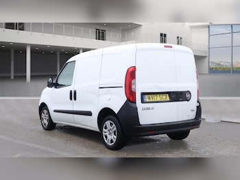 Used Fiat Doblo 2017 for sale - 76453354: Photo