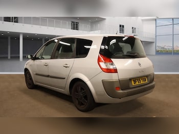 Used Renault Grand Scenic 2005 for sale - 76408327: Photo