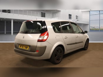 Used Renault Grand Scenic 2005 for sale - 76408327: Photo