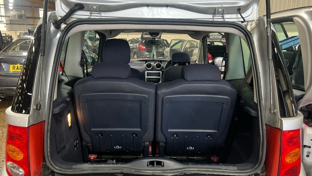 Used Peugeot 1007 2005 for sale - 77991938: Photo 10