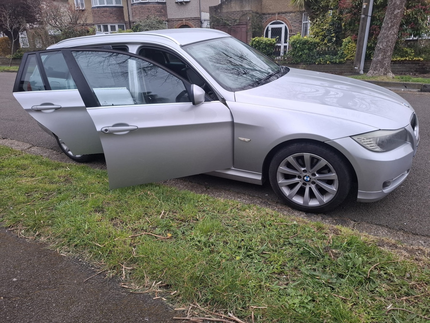 Used BMW 3 Series 2011 for sale - 78067031: Photo 14