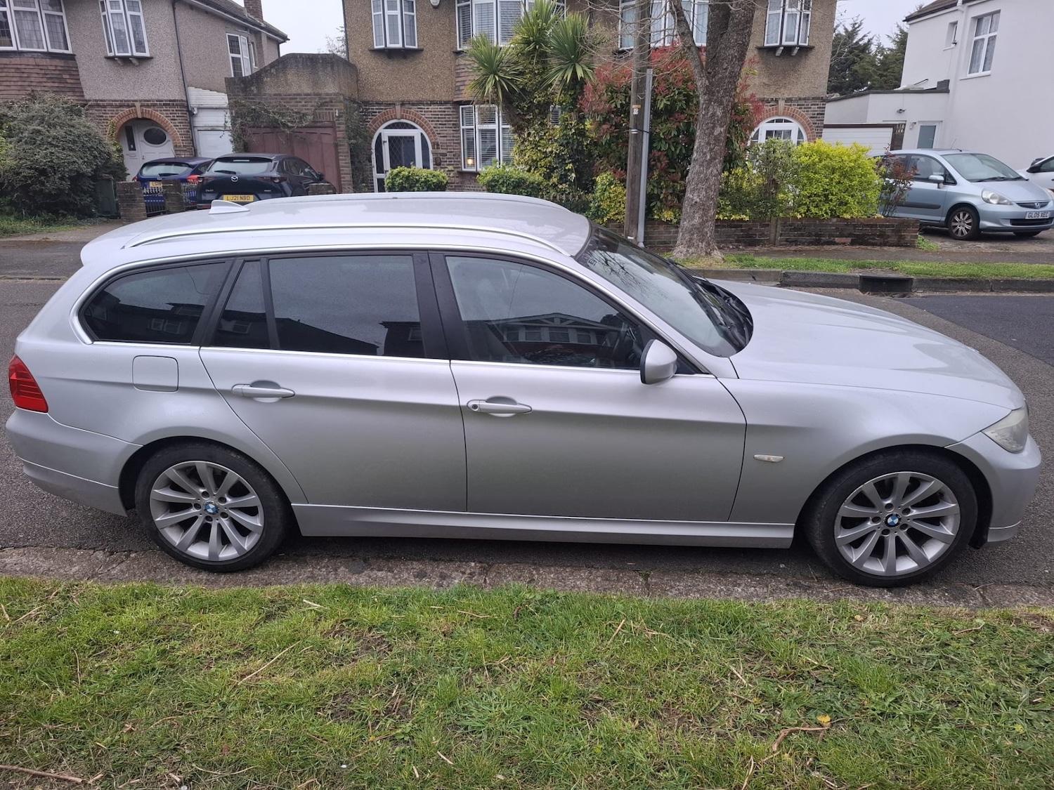 Used BMW 3 Series 2011 for sale - 78067031: Photo 5