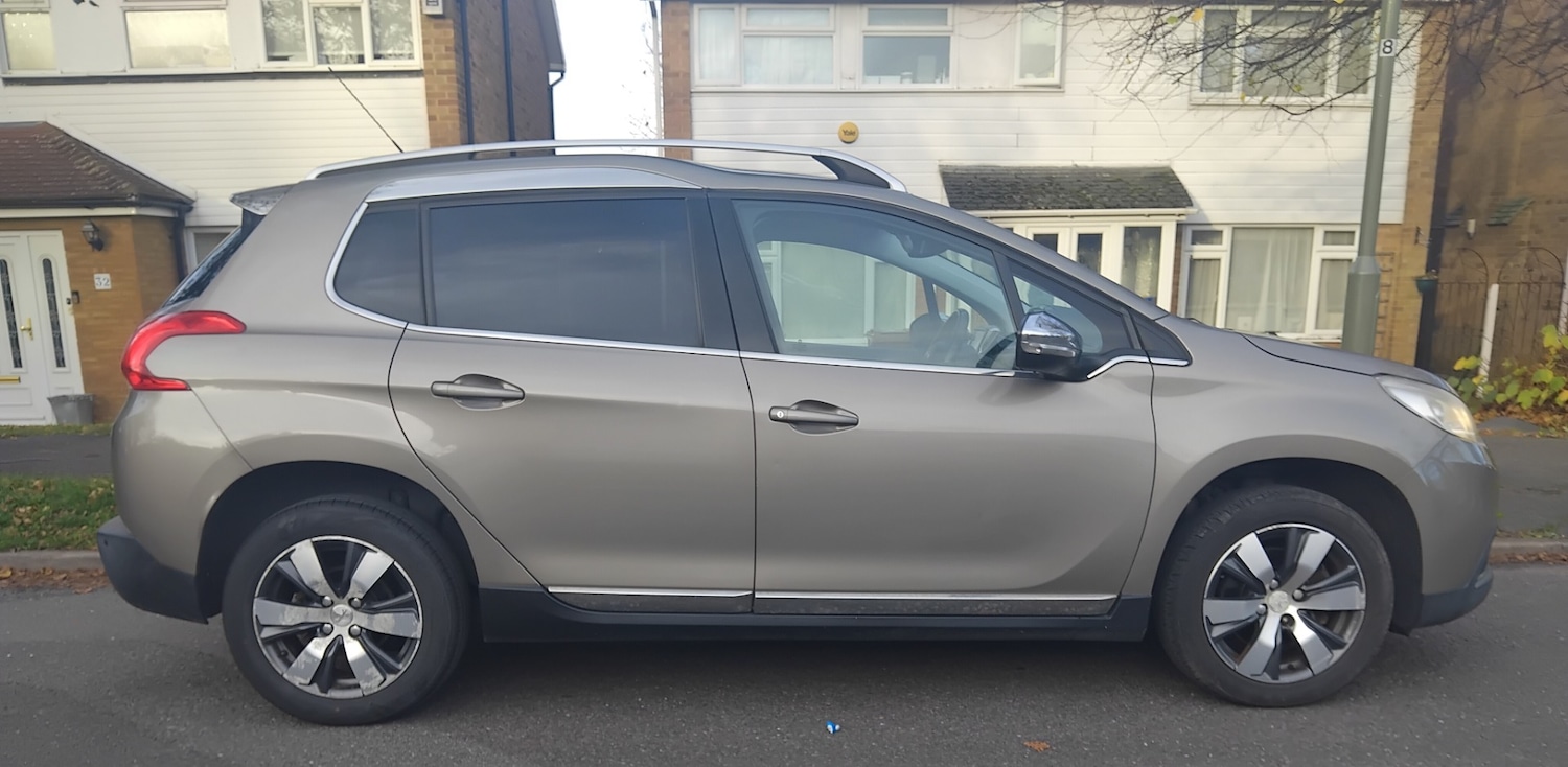 Used Peugeot 2008 2014 for sale - 76940391: Photo 8