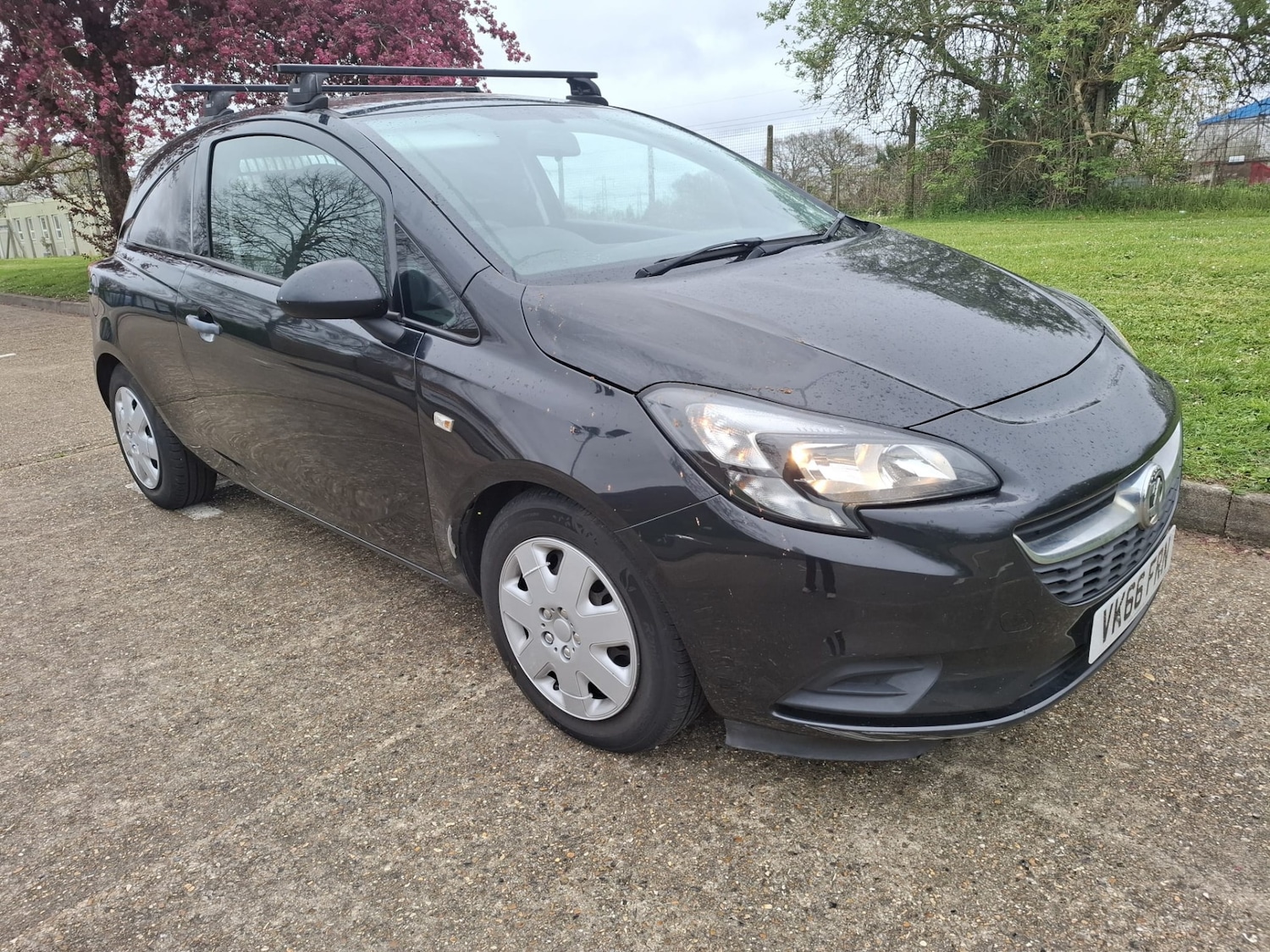 Used Vauxhall Corsa 2016 for sale - 78135124: Photo 3