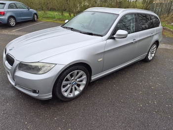 Used BMW 3 Series 2011 for sale - 77707990: Photo
