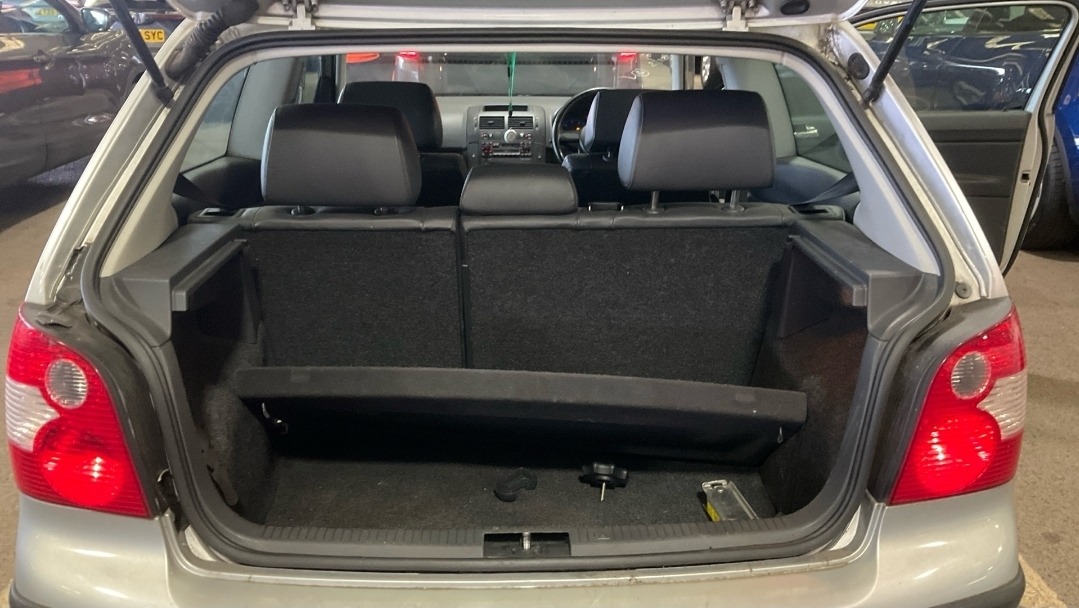 Used Volkswagen Polo 2003 for sale - 78135150: Photo 5