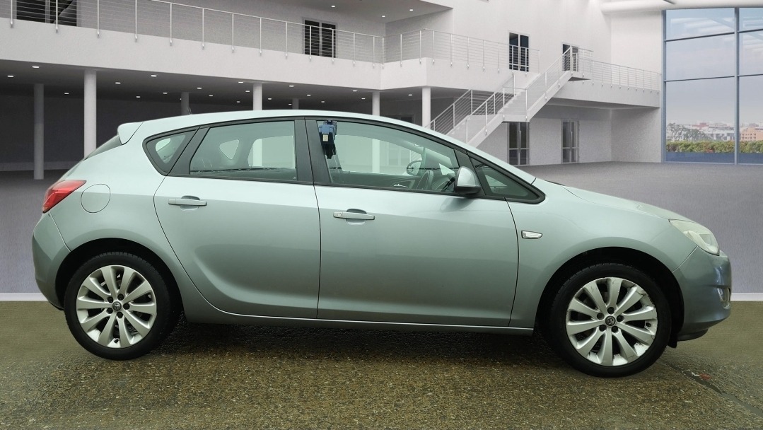 Used Vauxhall Astra 2009 for sale - 78042152: Photo 5