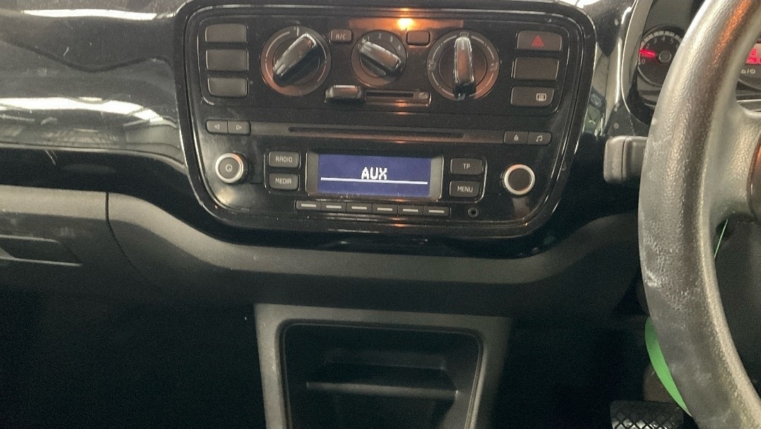 Used Volkswagen up! 2014 for sale - 78165967: Photo 6