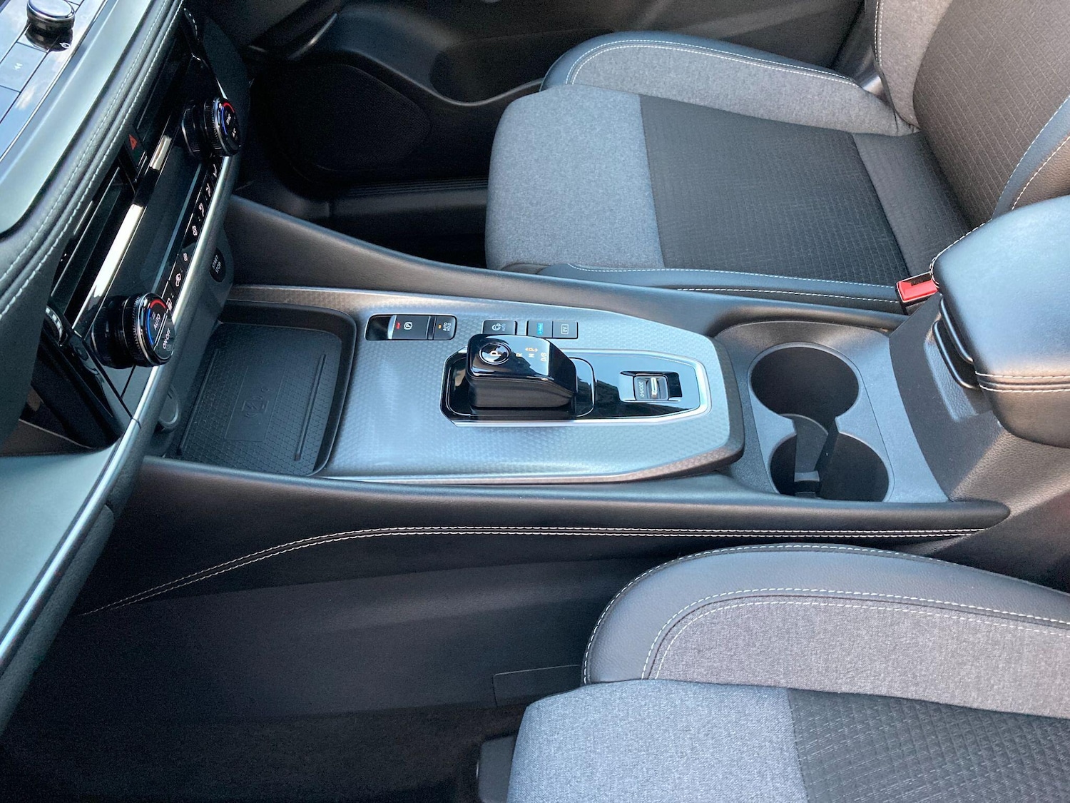 Used Nissan Qashqai for sale - 77175064: Photo 34