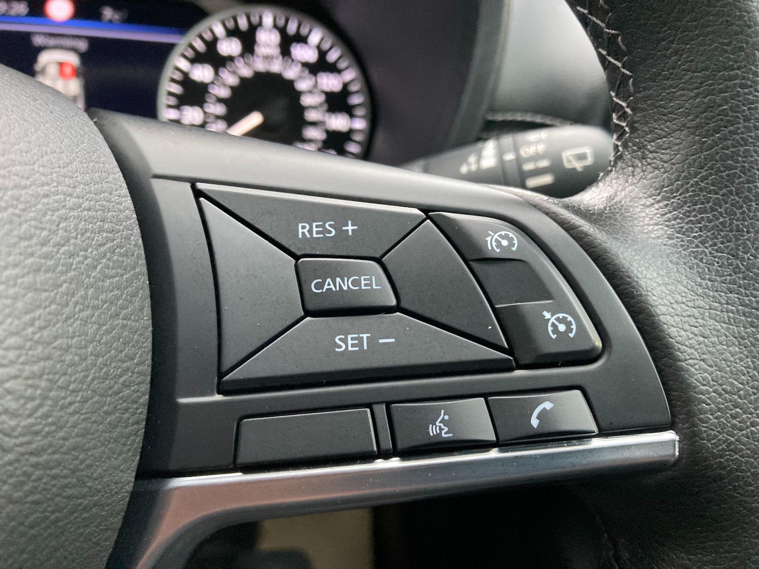 Used Nissan Juke 2023 for sale - 77305693: Photo 53