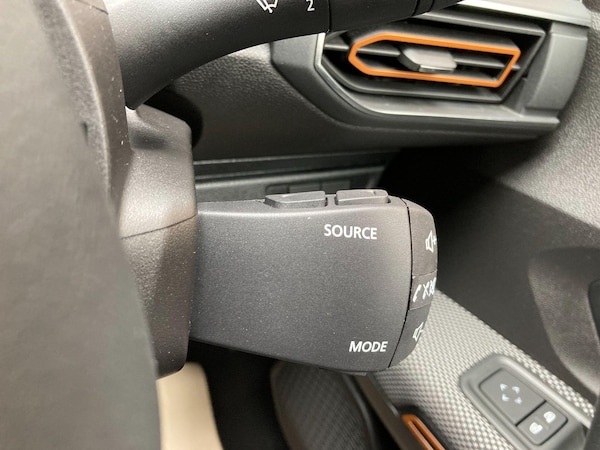 Used Dacia Sandero 2022 for sale - 75463875: Photo 56