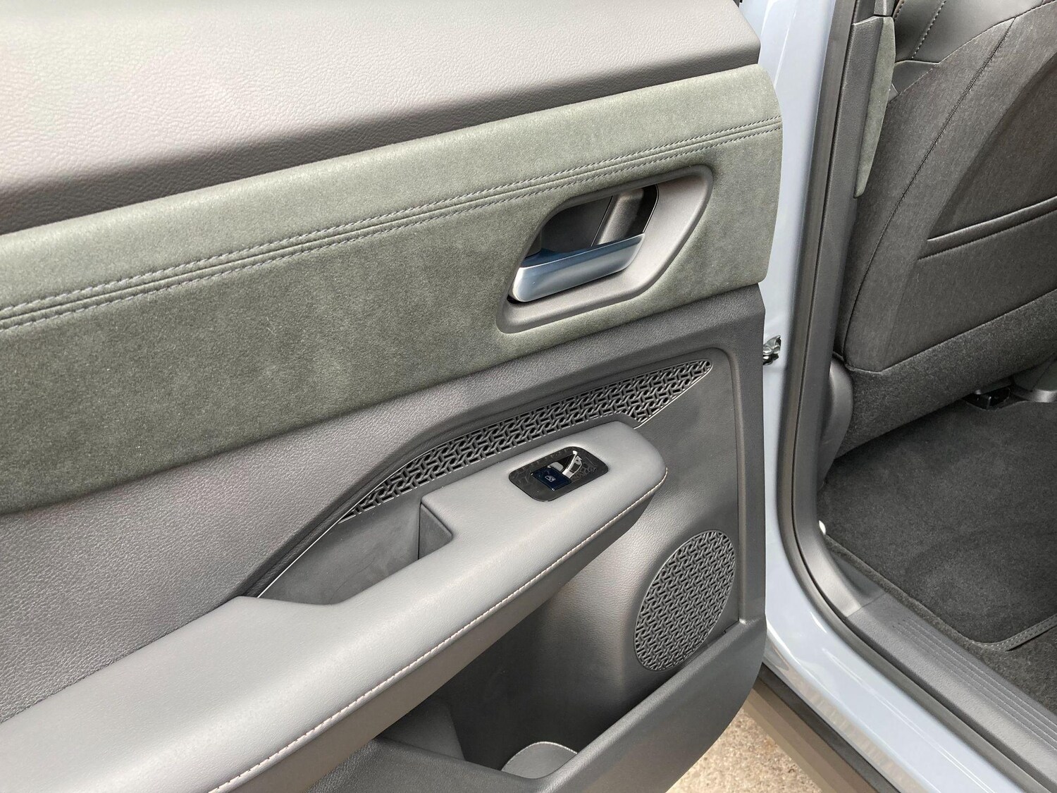 Used Nissan ARIYA 2025 for sale - 77315173: Photo 40