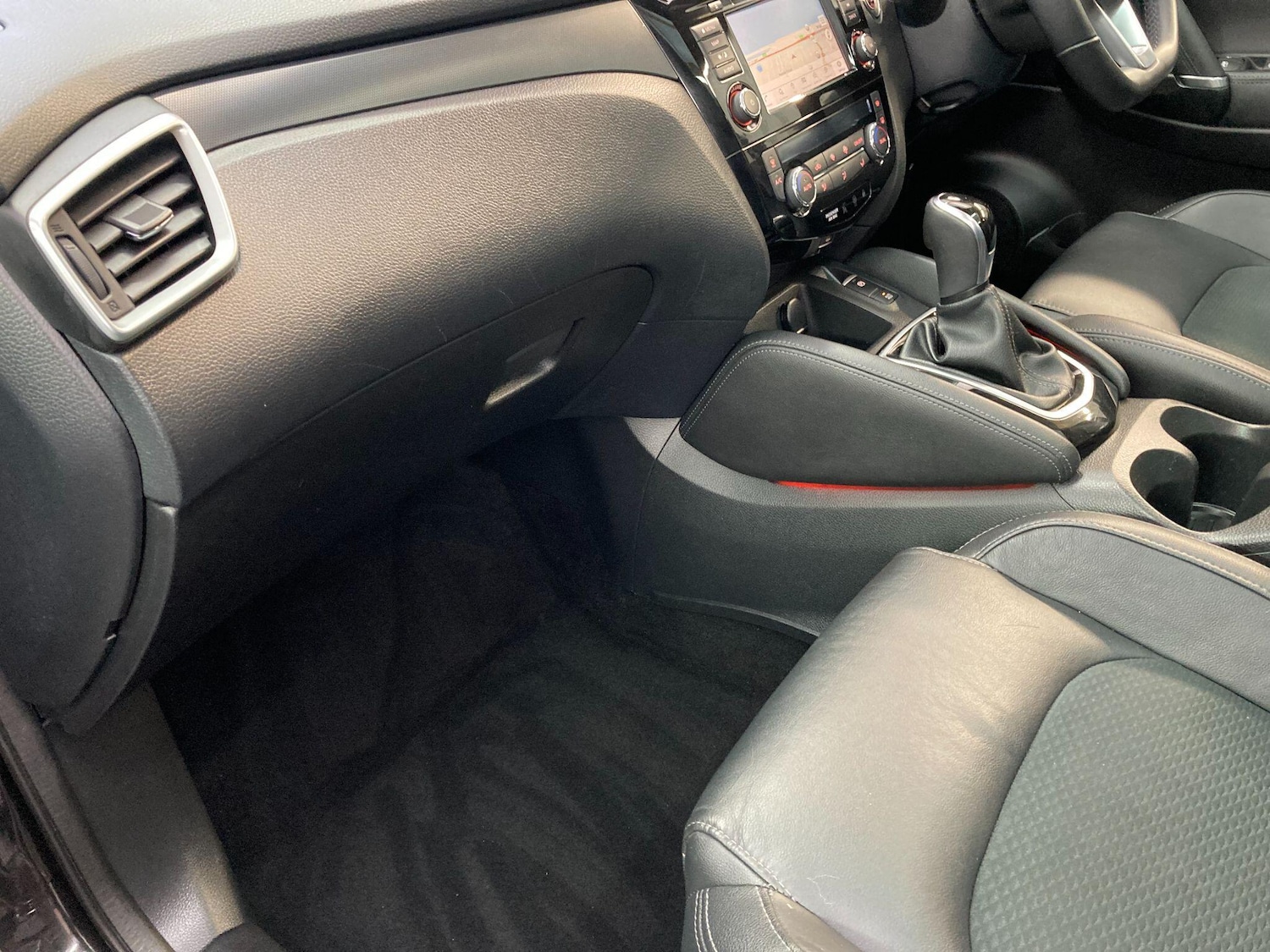 Used Nissan Qashqai for sale - 77537939: Photo 34