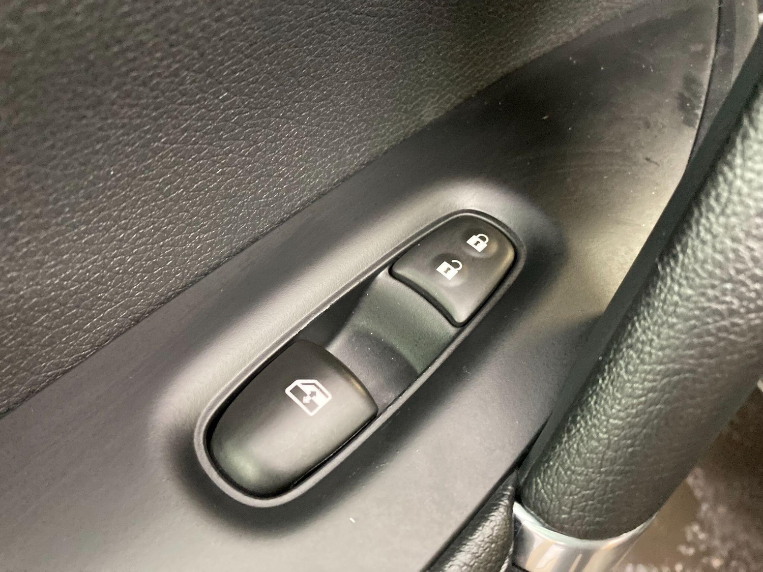 Used Nissan Qashqai for sale - 77537939: Photo 36