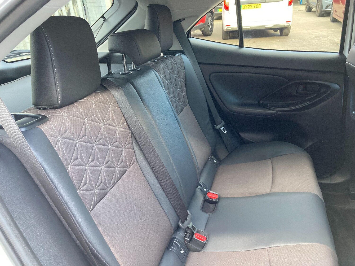 Used Toyota Yaris Cross 2022 for sale - 76246642: Photo 38