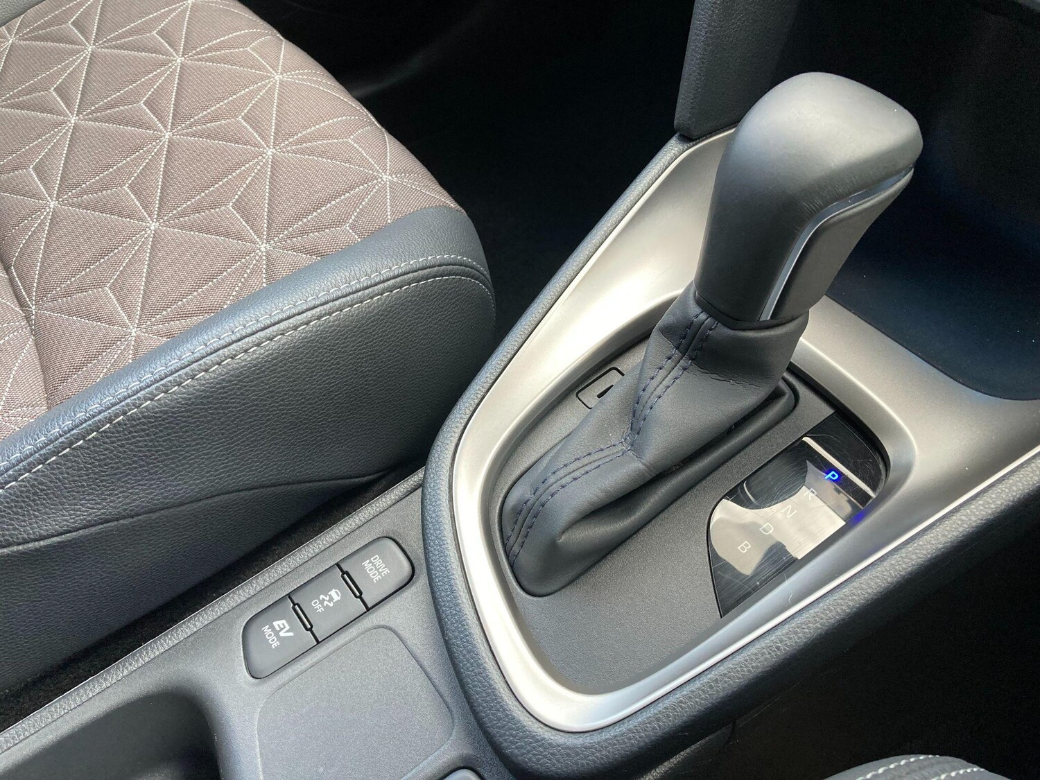 Used Toyota Yaris Cross 2022 for sale - 76246642: Photo 62
