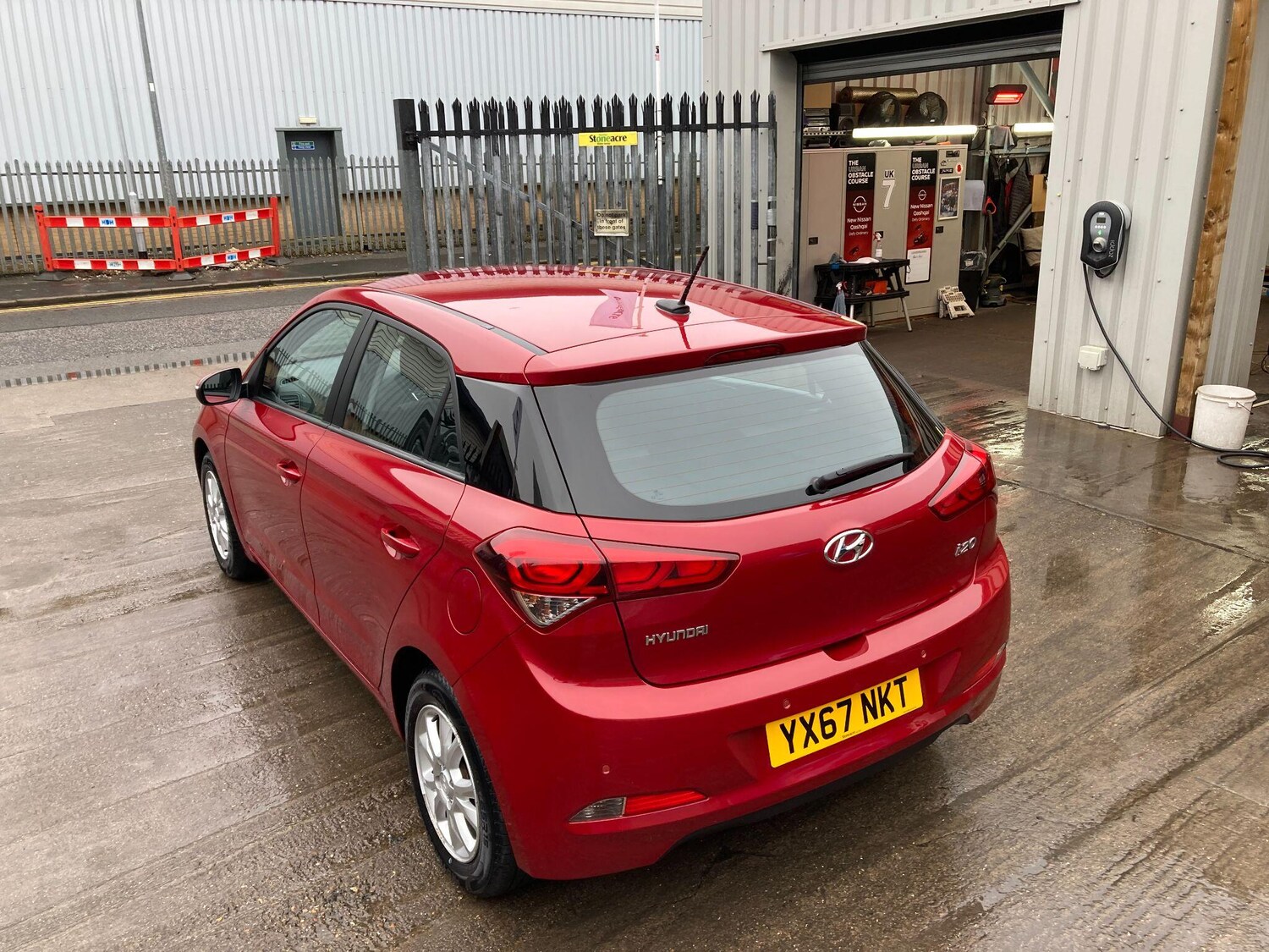 Used Hyundai i20 2017 for sale - 76850537: Photo 18