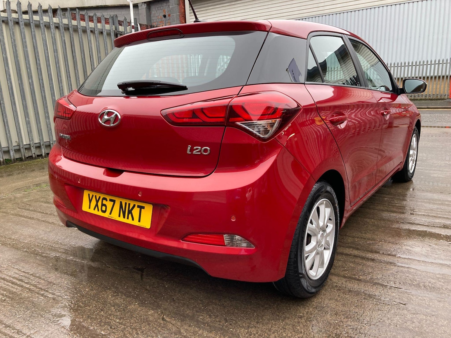Used Hyundai i20 2017 for sale - 76850537: Photo 23