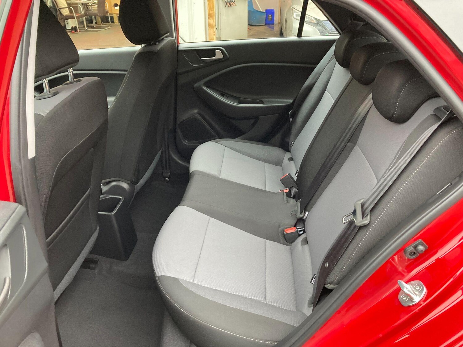 Used Hyundai i20 2017 for sale - 76850537: Photo 28