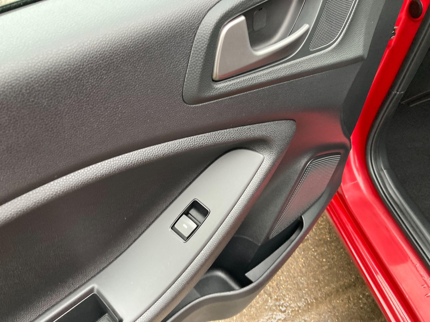 Used Hyundai i20 2017 for sale - 76850537: Photo 32