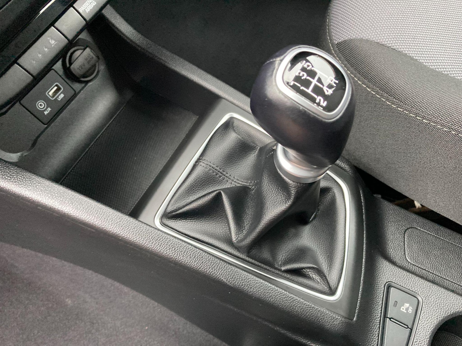 Used Hyundai i20 2017 for sale - 76850537: Photo 38