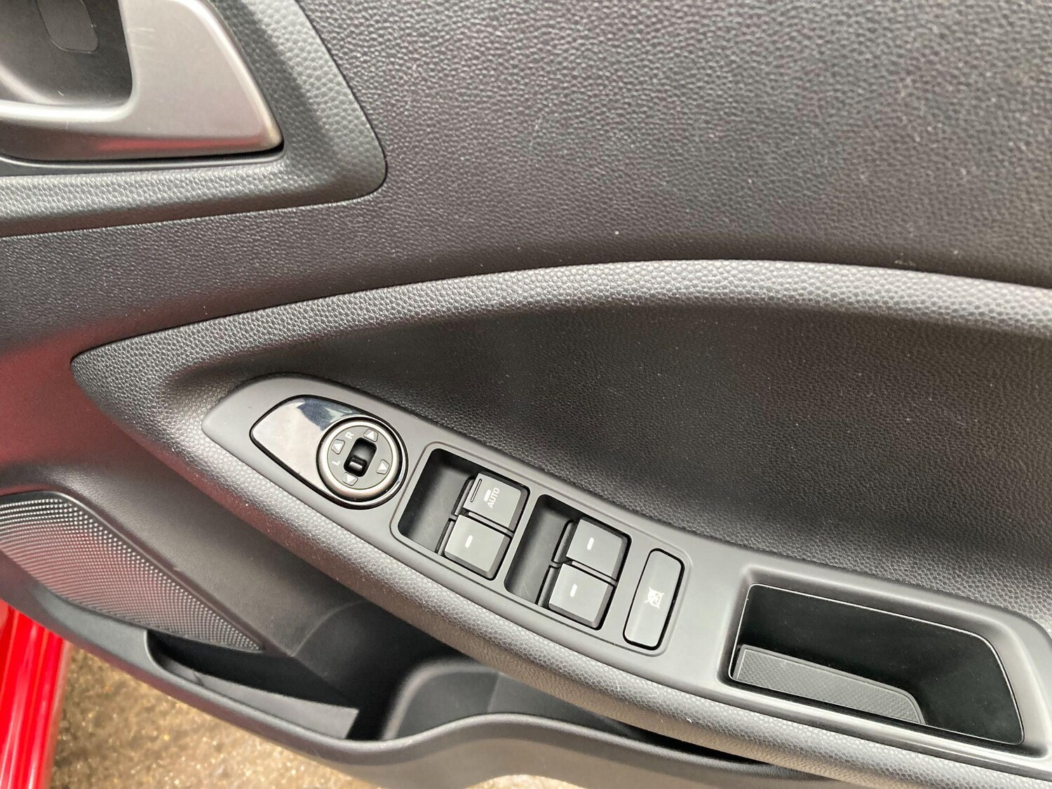 Used Hyundai i20 2017 for sale - 76850537: Photo 41