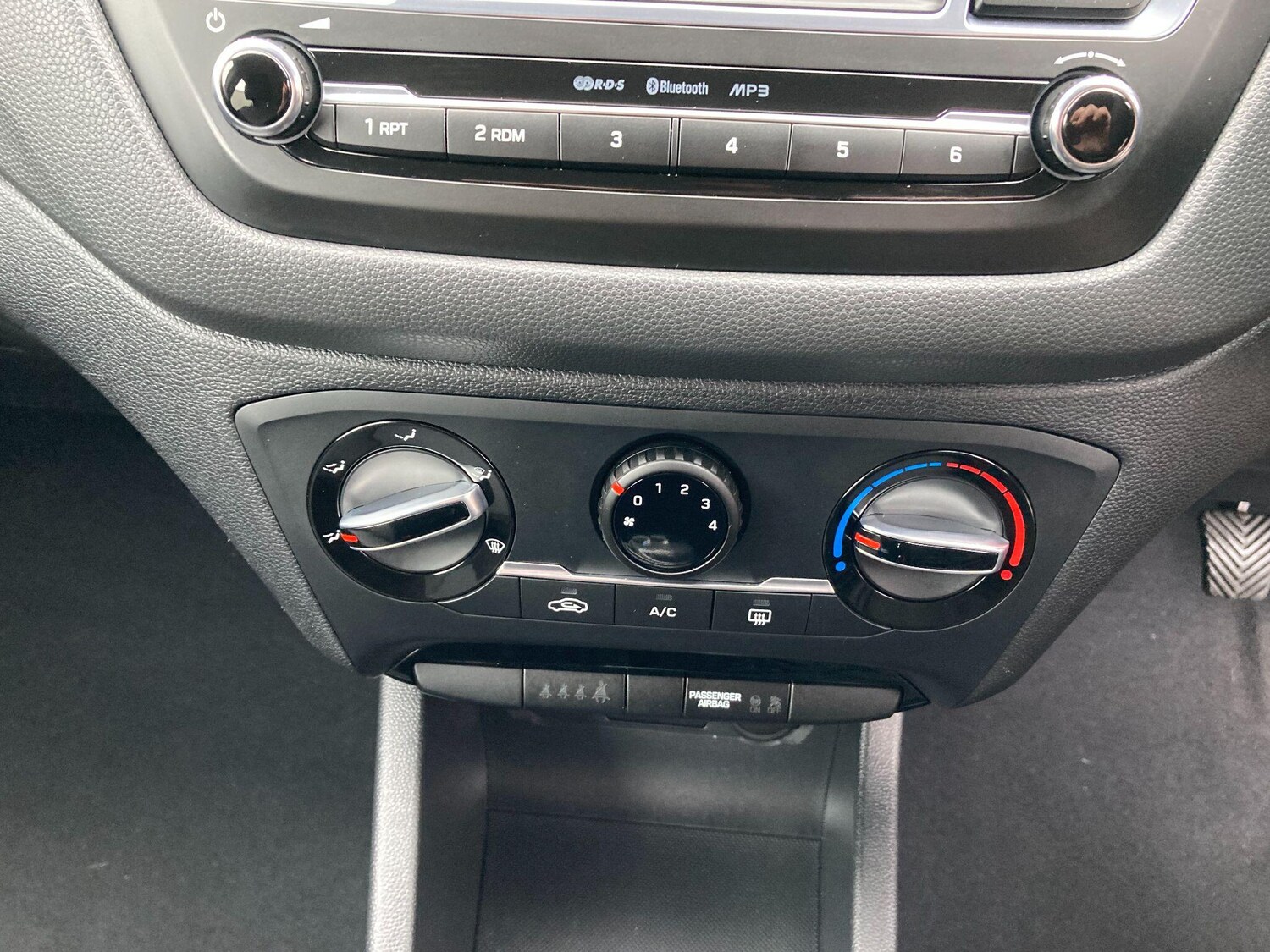 Used Hyundai i20 2017 for sale - 76850537: Photo 50