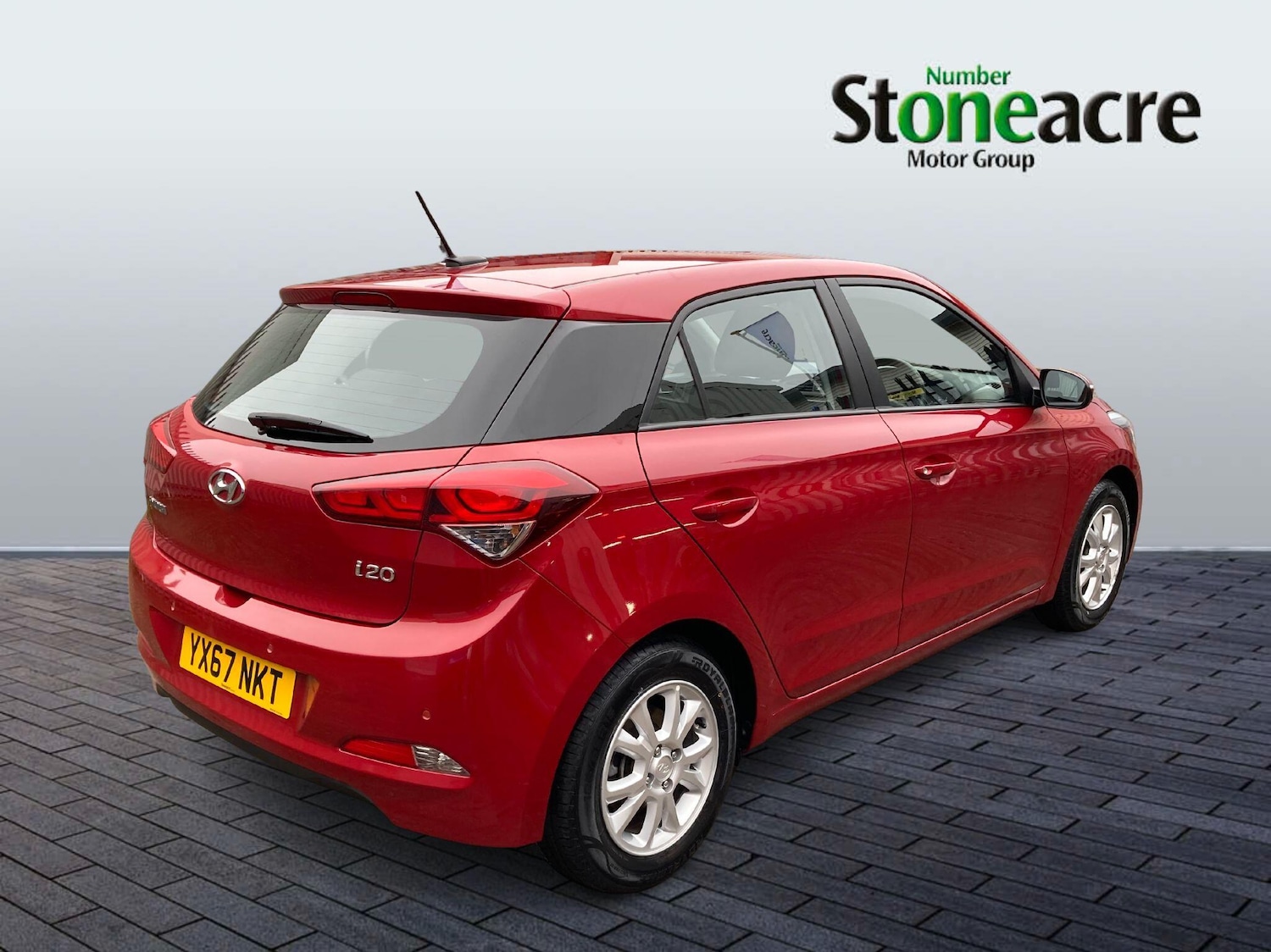 Used Hyundai i20 2017 for sale - 76850537: Photo 8