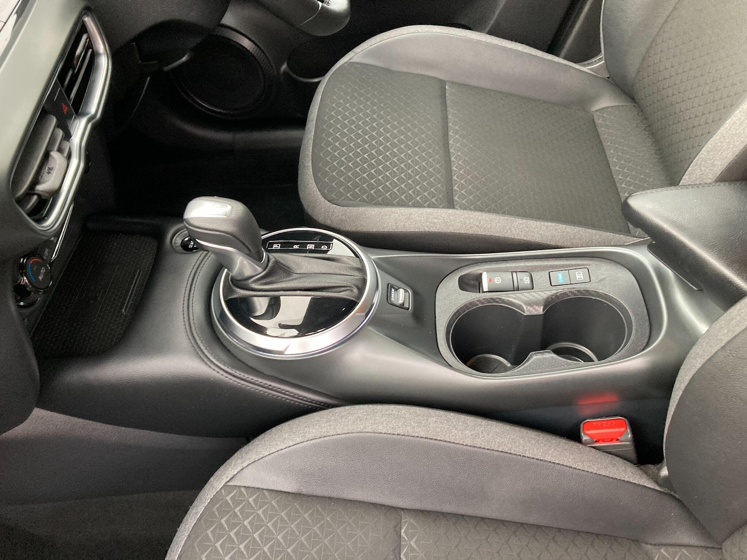 Used Nissan Juke 2025 for sale - 76965385: Photo 31