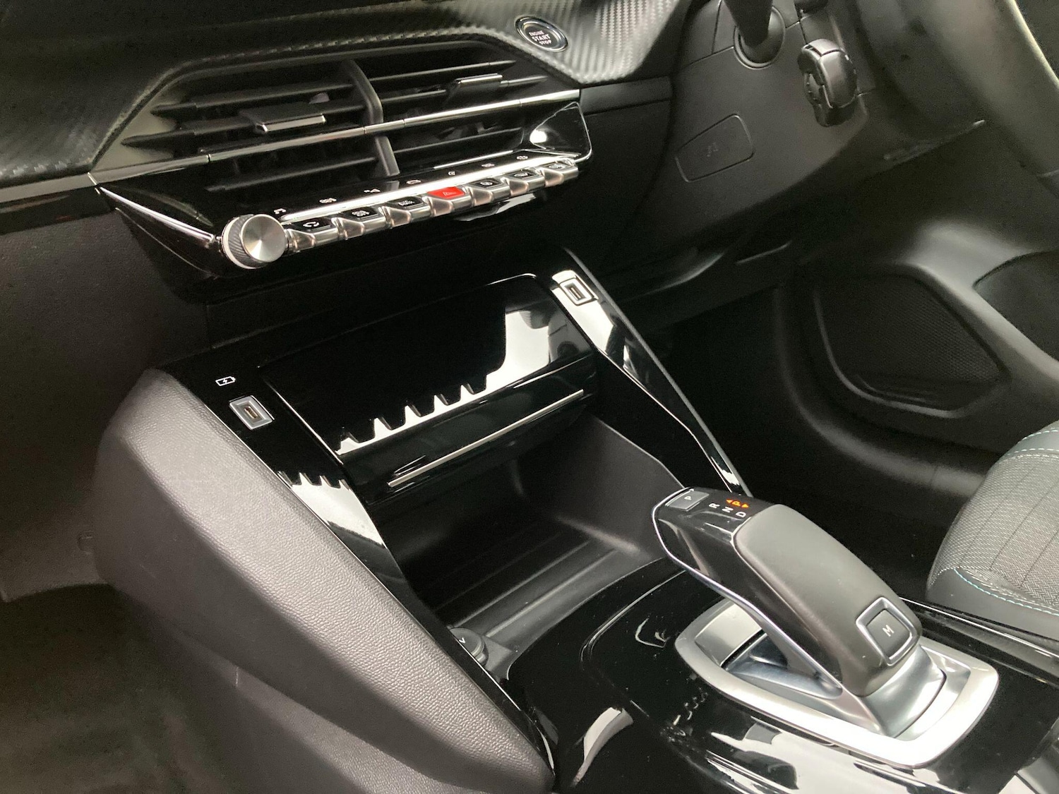 Used Peugeot 208 2021 for sale - 77332007: Photo 31